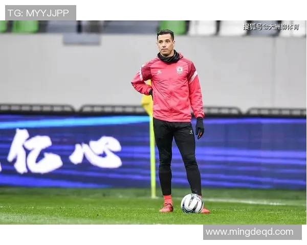 冠军教练亲自传授战术技巧 球员纷纷表示获益匪浅