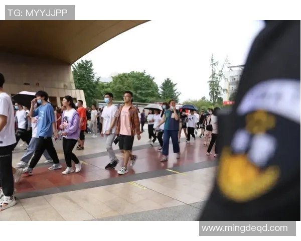 镜头回顾：欧联这一幕令人泪目