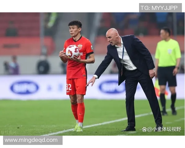 中超回应批评：我只专注于比赛