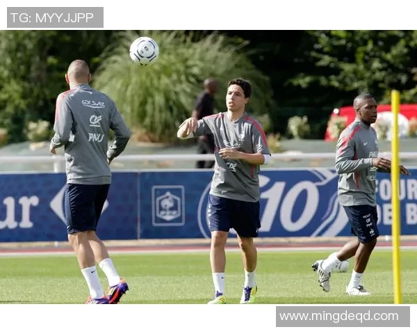 欧洲杯球队心理素质训练与比赛表现关系及提升路径研究 欧洲杯球队心理素质训练与比赛表现关系及提升路径研究